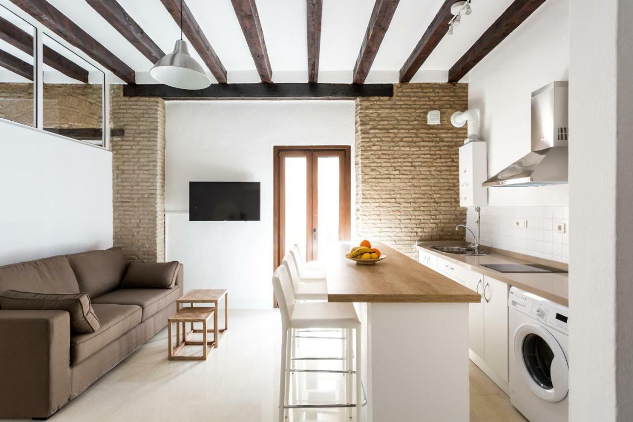 Almazen Apartamentos, Arrayan 23 Sevilla Exteriör bild