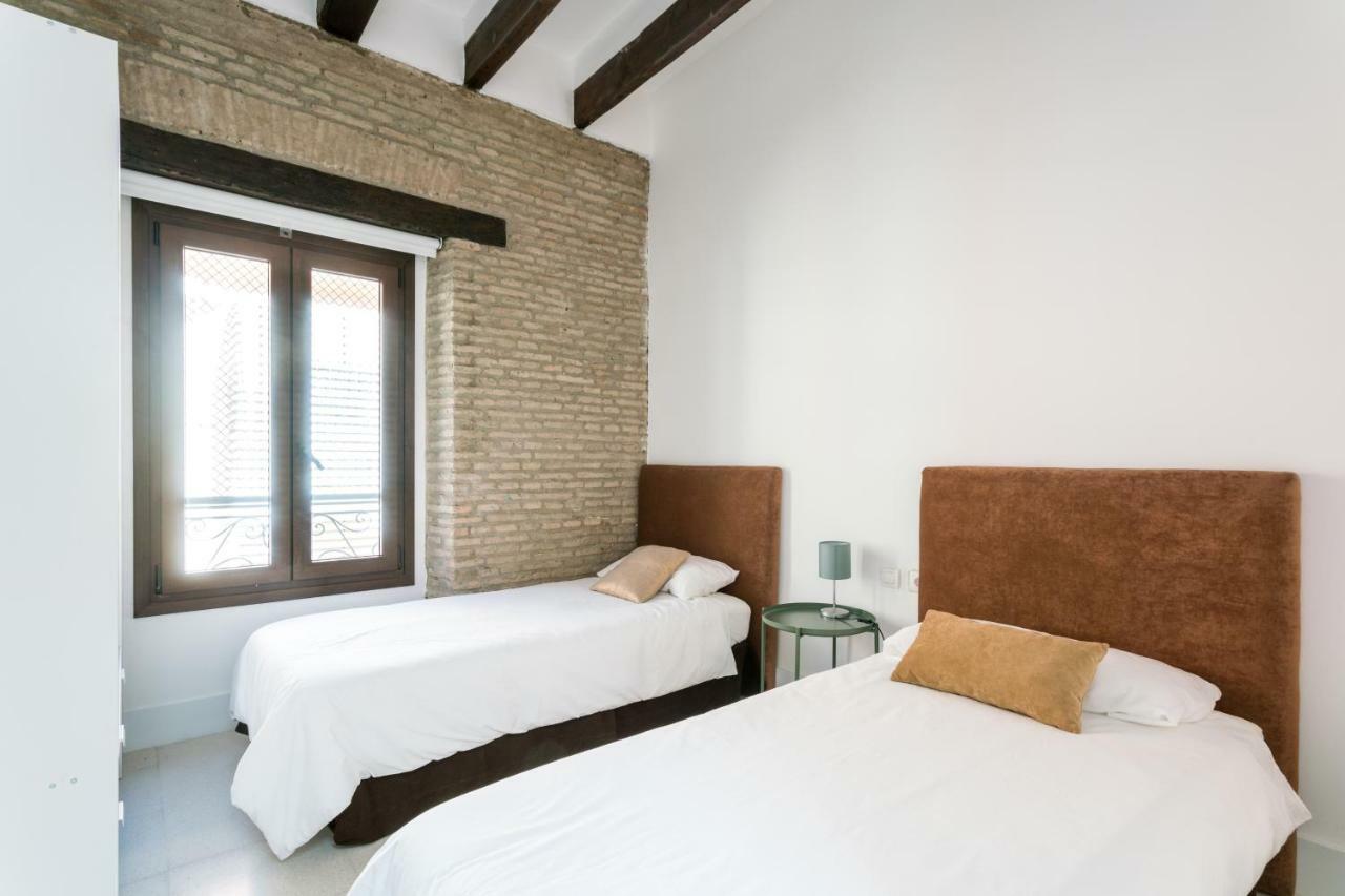 Almazen Apartamentos, Arrayan 23 Sevilla Exteriör bild